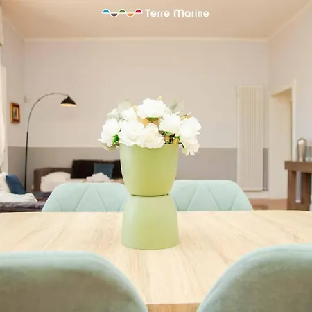 Flevi Sea Front - Boutique Apartment, Terre Marine Apartamento