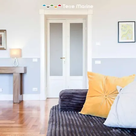Flevi Sea Front - Boutique Apartment, Terre Marine Apartamento *